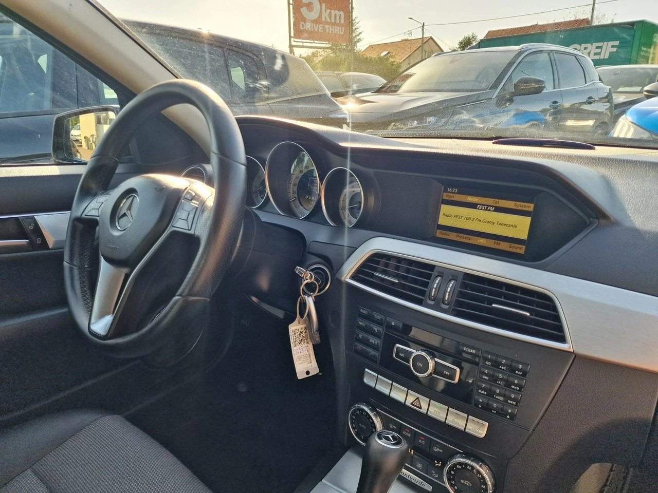 Mercedes C 200 - Zdjęcie 19