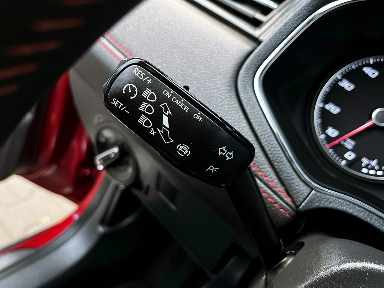 Seat Arona - Zdjęcie 19