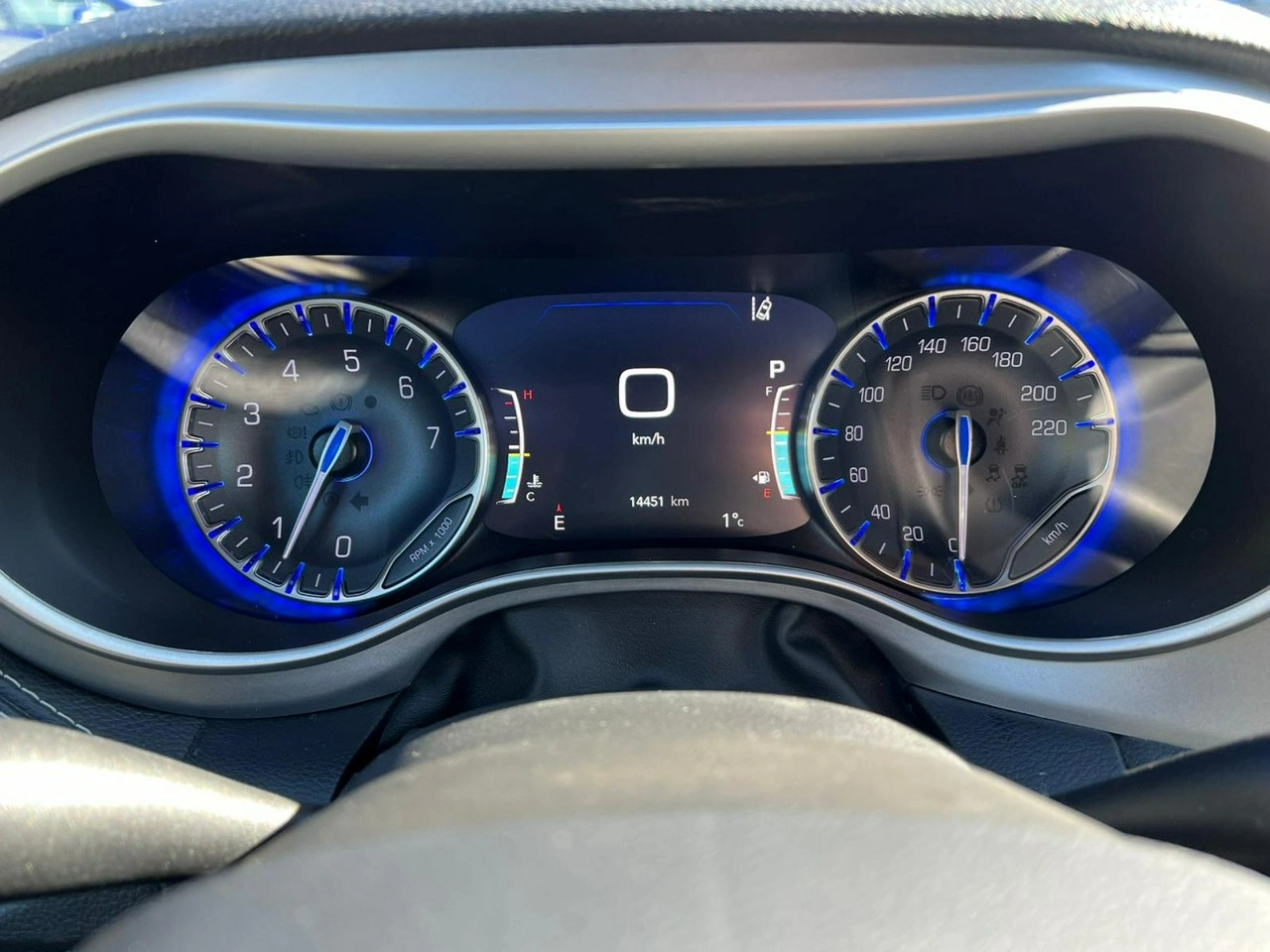 Chrysler Pacifica - Zdjęcie 8