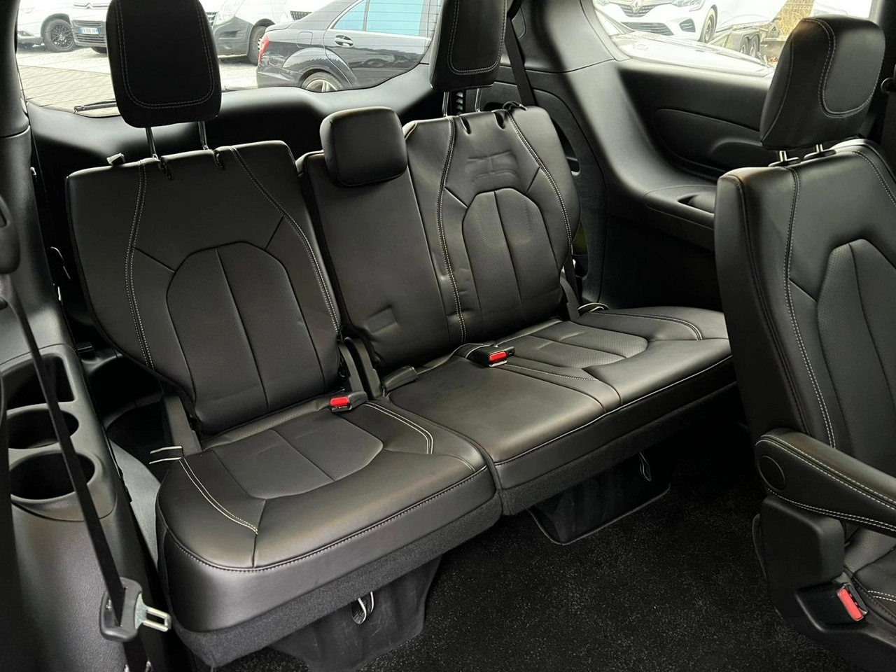 Chrysler Pacifica - Zdjęcie 18