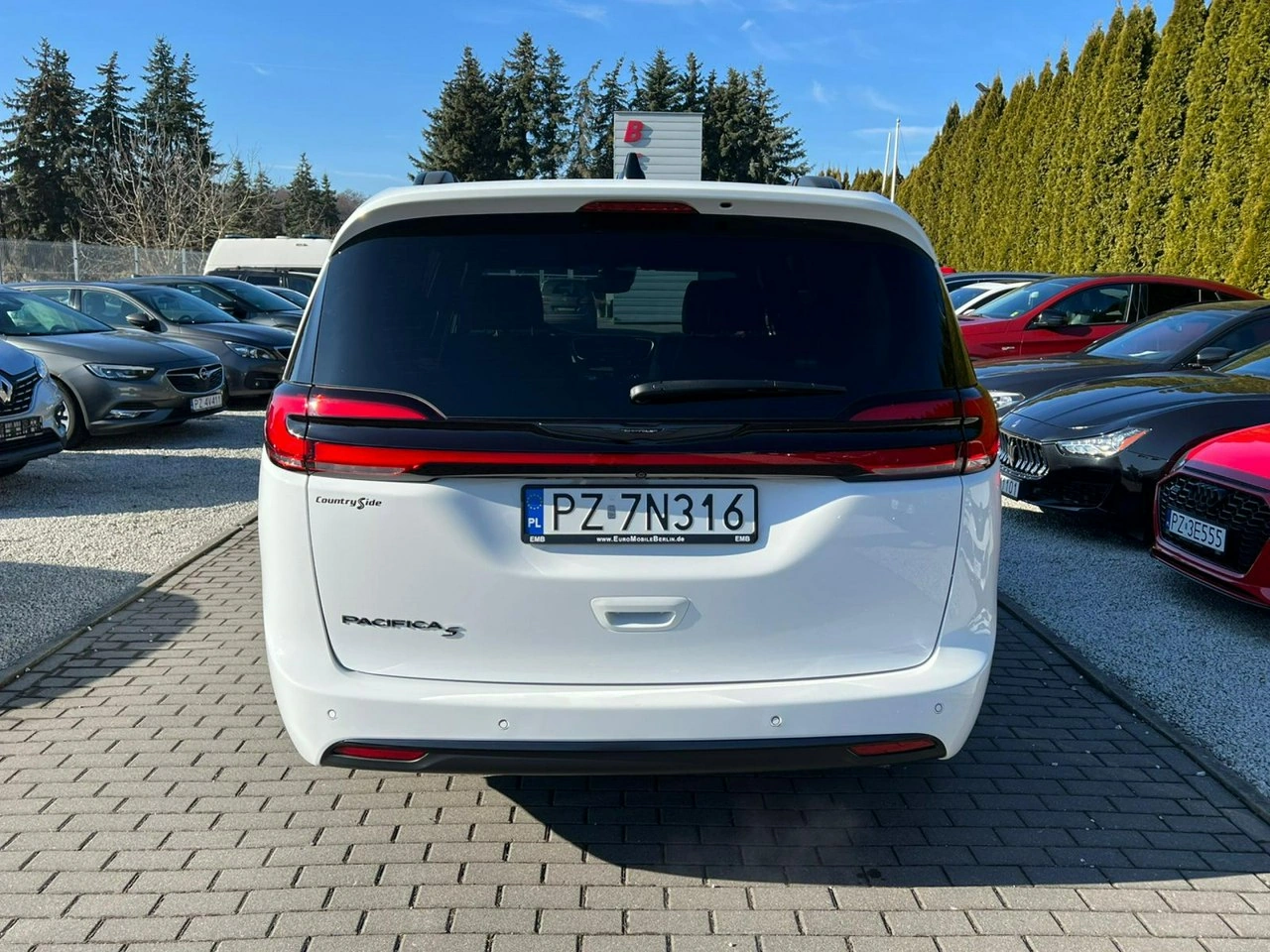 Chrysler Pacifica - Zdjęcie 3
