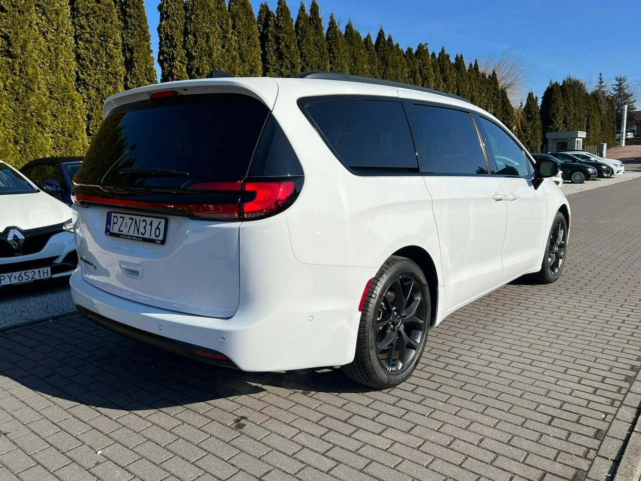 Chrysler Pacifica - Zdjęcie 4