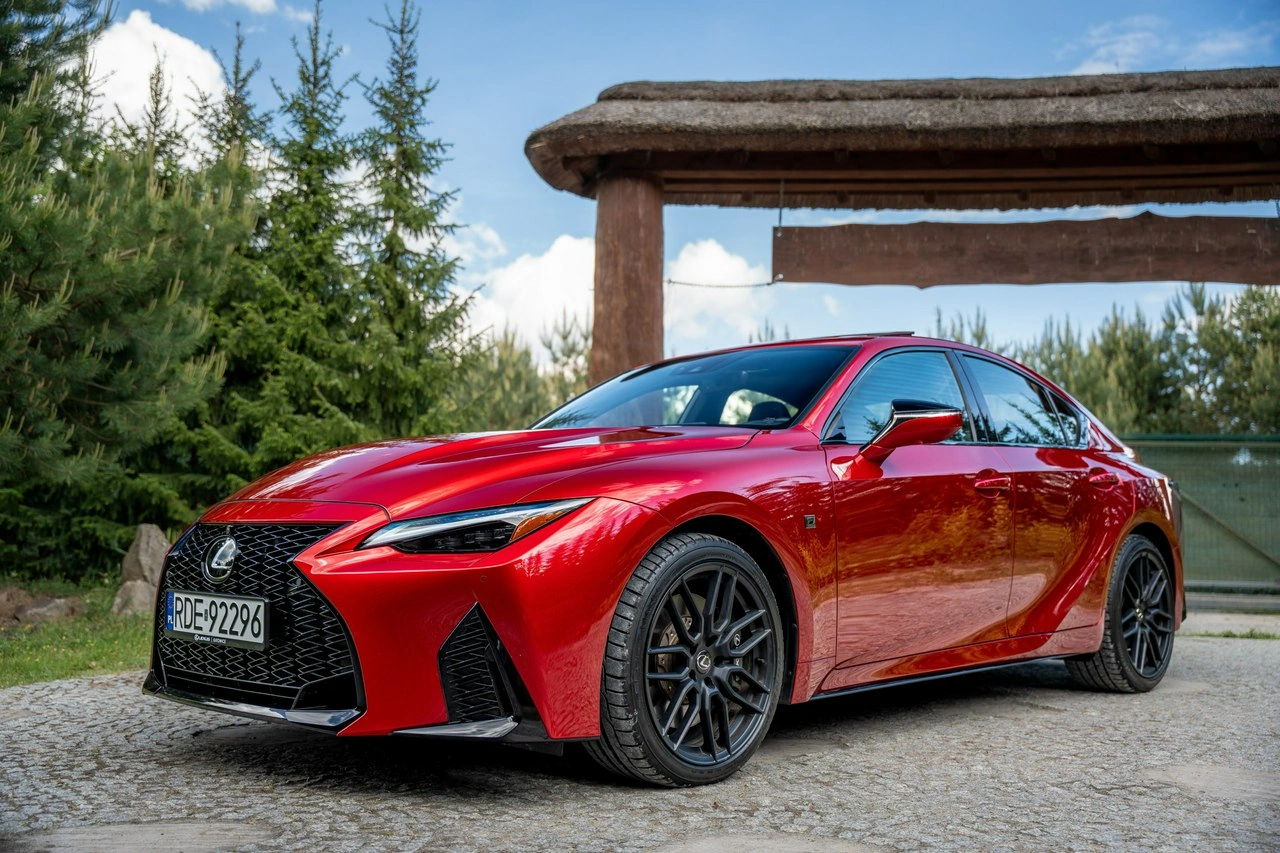 Lexus IS - Zdjęcie 25