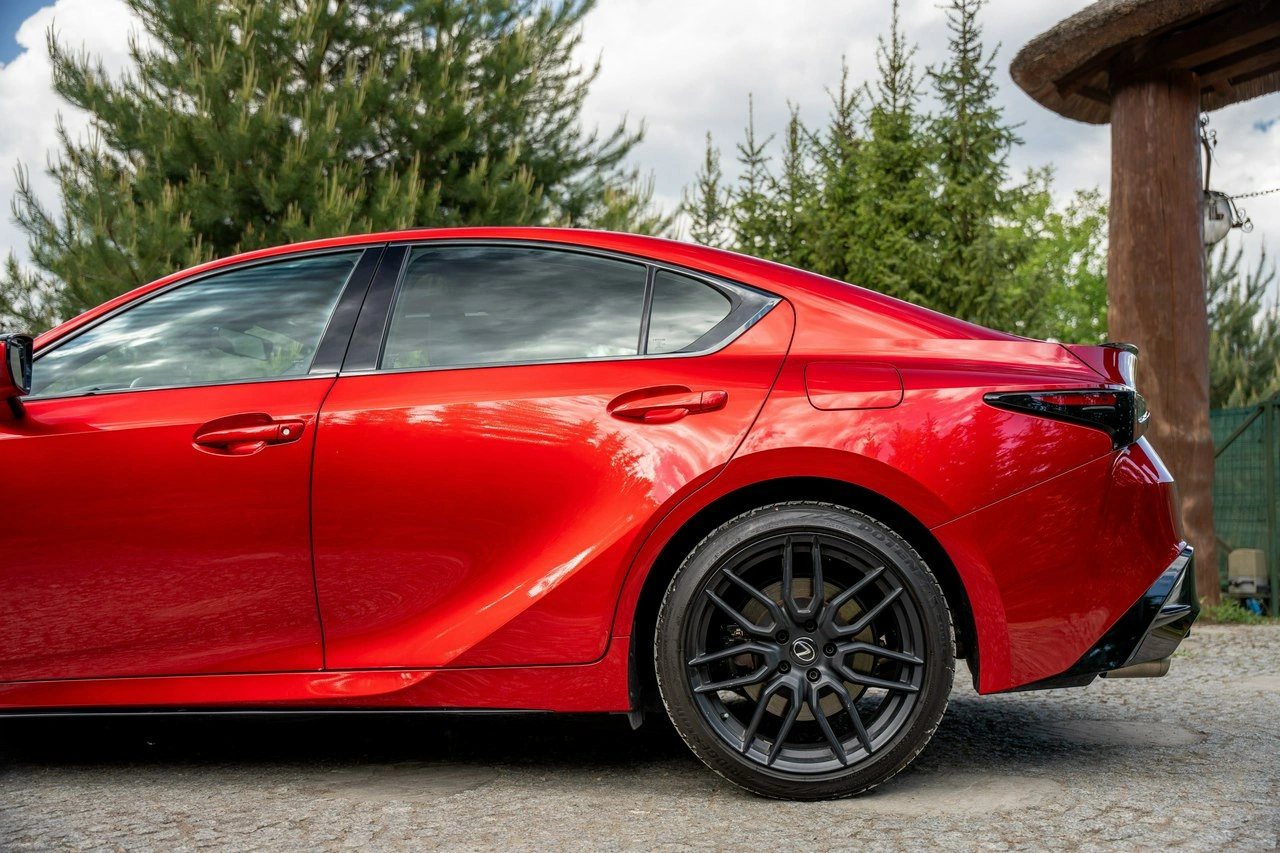 Lexus IS - Zdjęcie 8