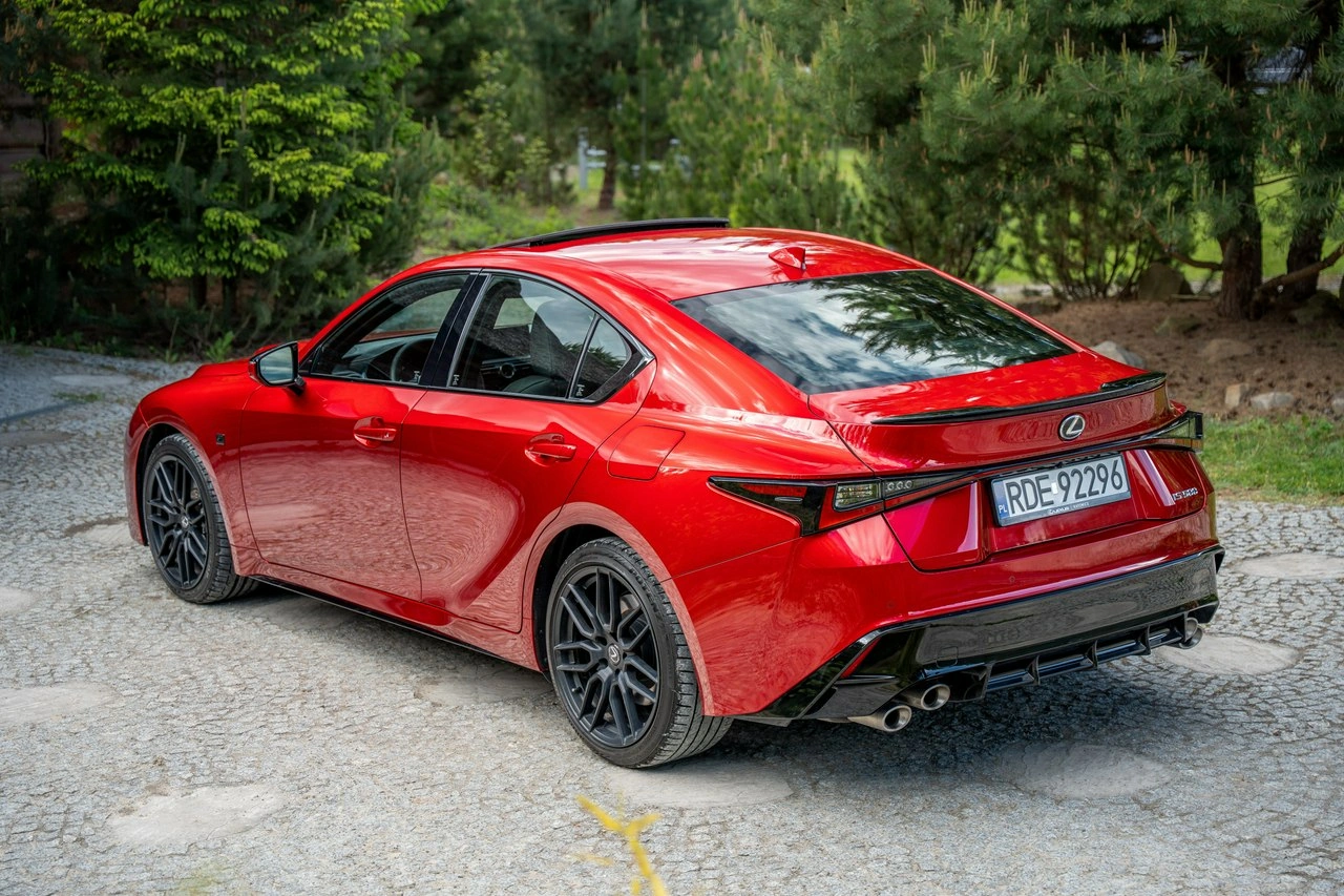 Lexus IS - Zdjęcie 1