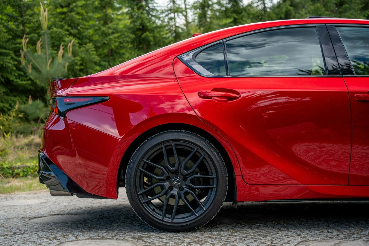 Lexus IS - Zdjęcie 14