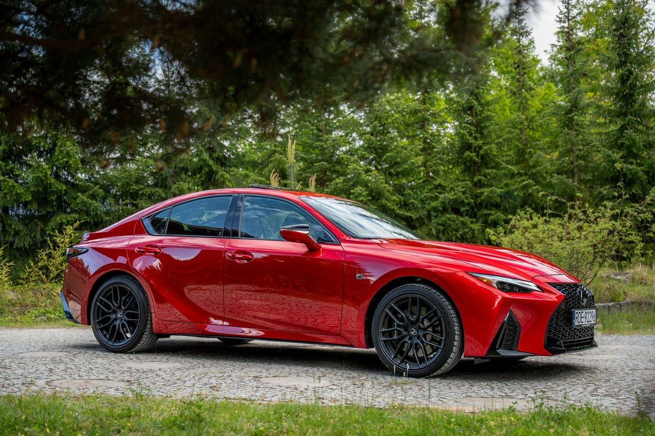 Lexus IS - Zdjęcie 32