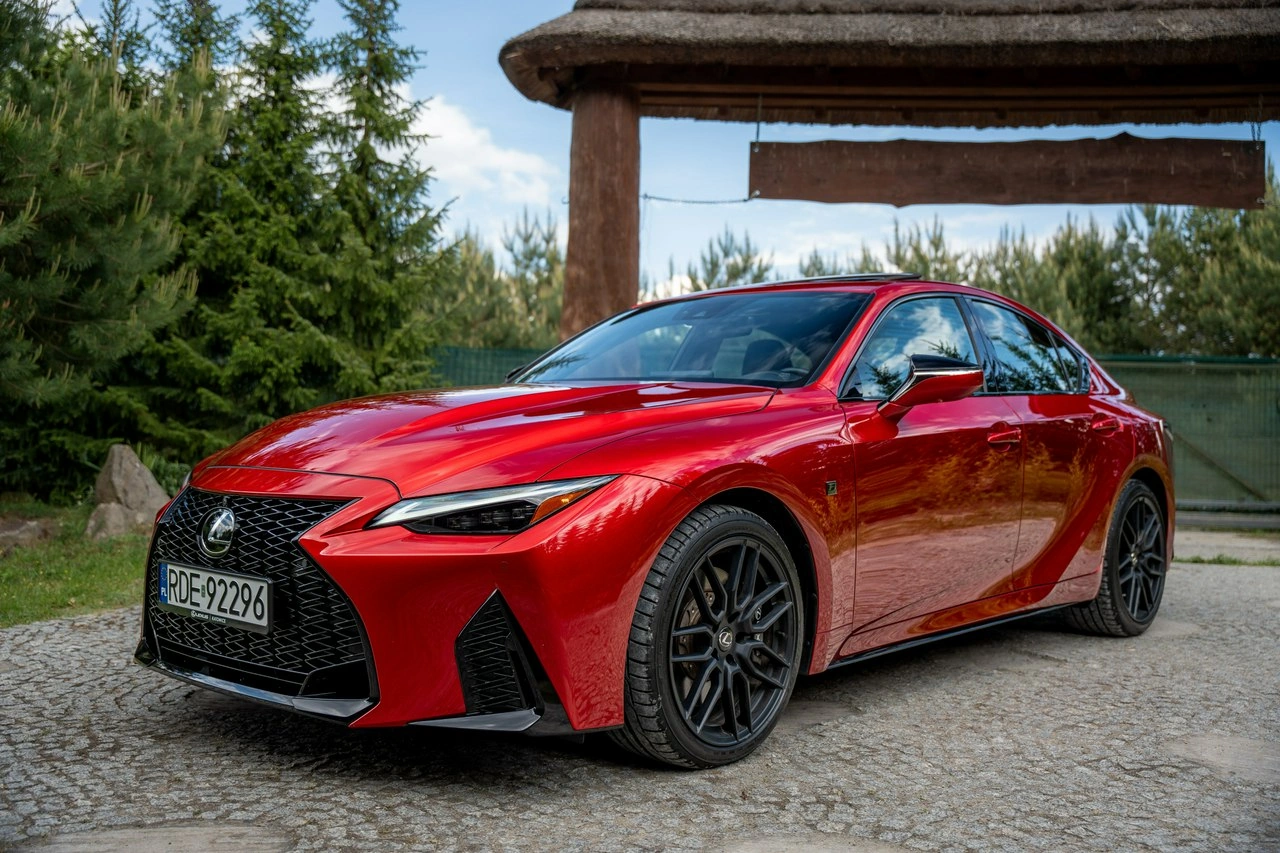 Lexus IS - Zdjęcie 11