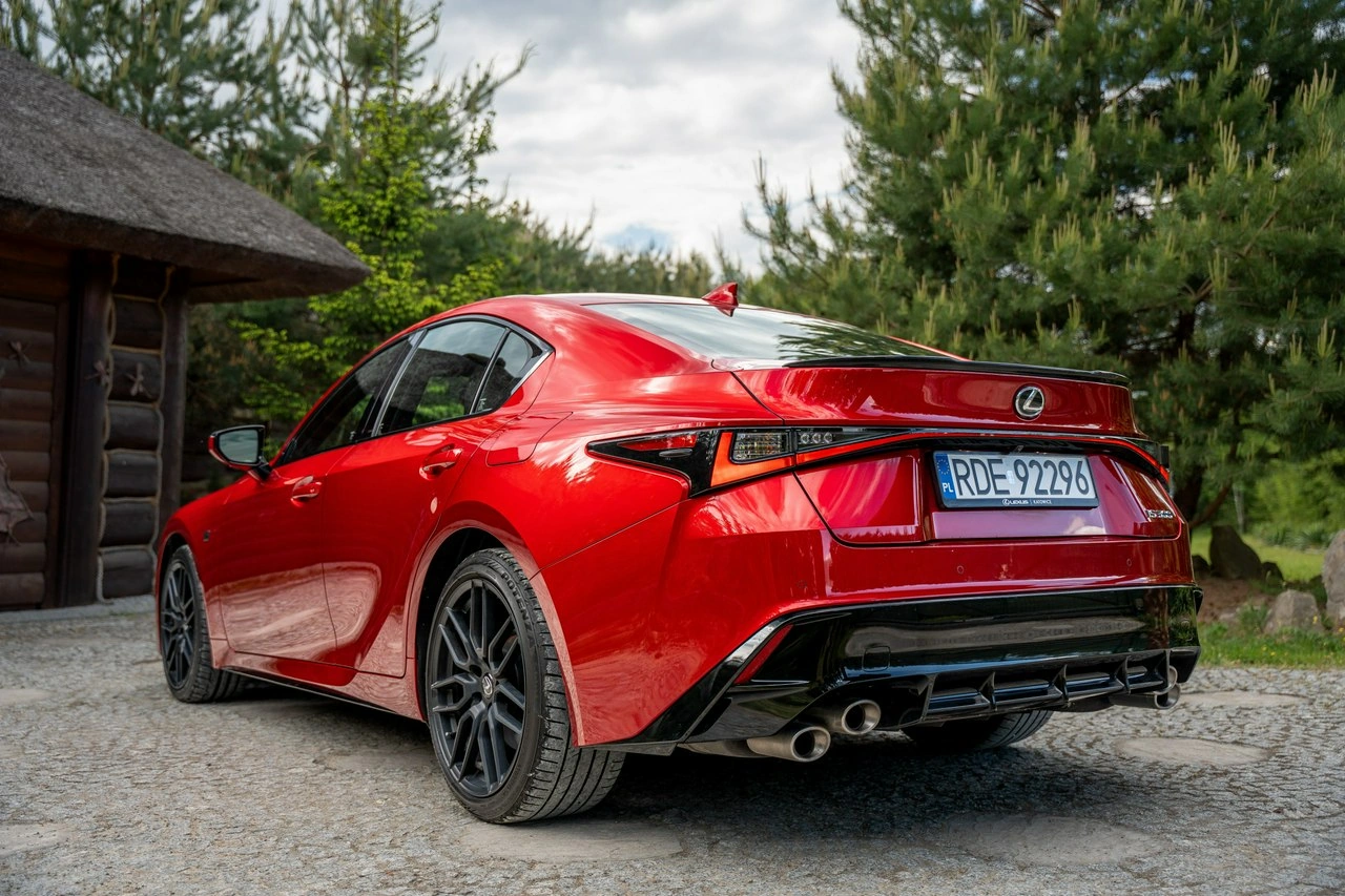 Lexus IS - Zdjęcie 10