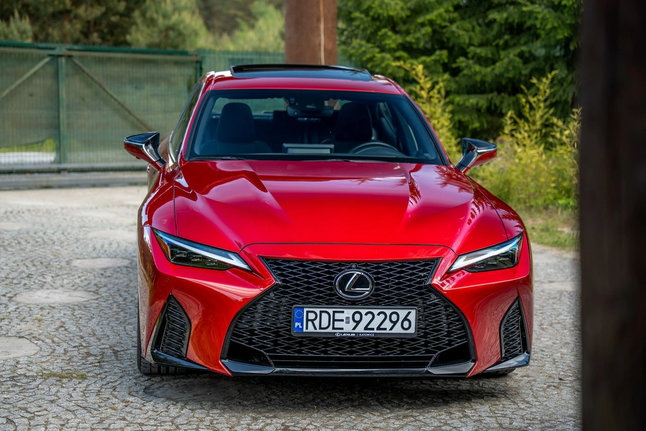 Lexus IS - Zdjęcie 4