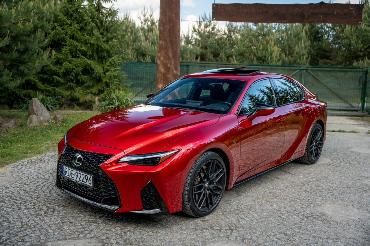 Lexus IS - Zdjęcie 18