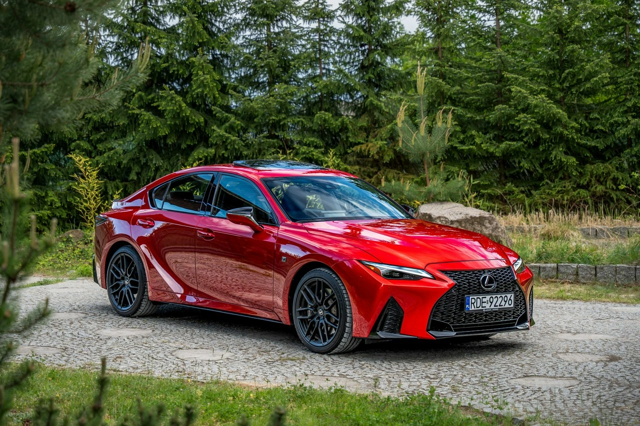 Lexus IS - Główne zdjęcie