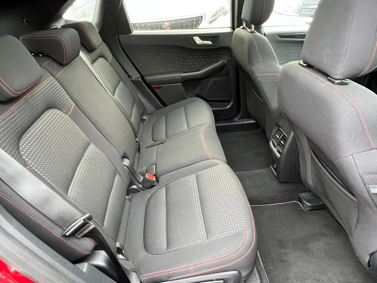 Ford Kuga - Zdjęcie 21