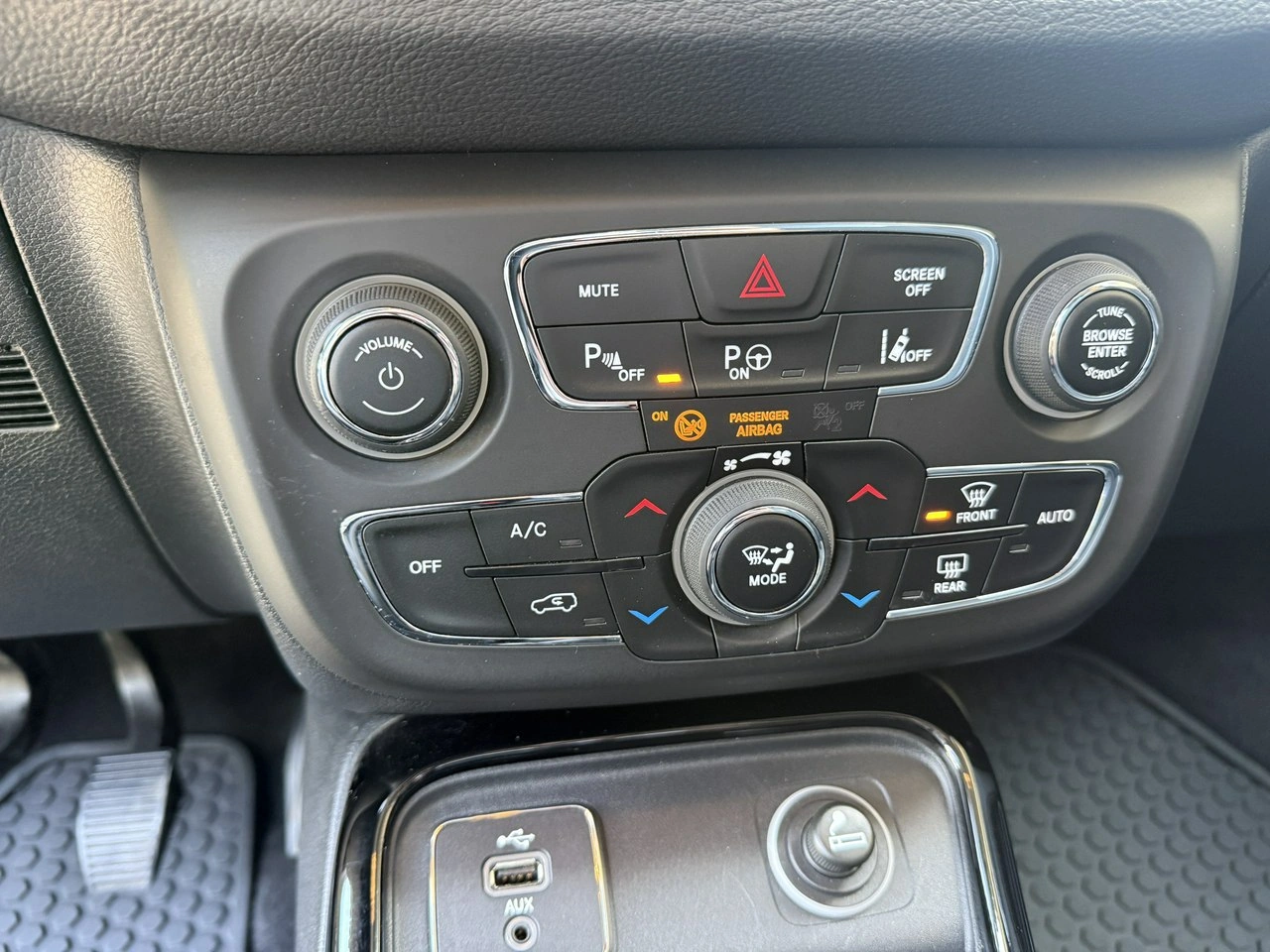 Jeep Compass - Zdjęcie 16