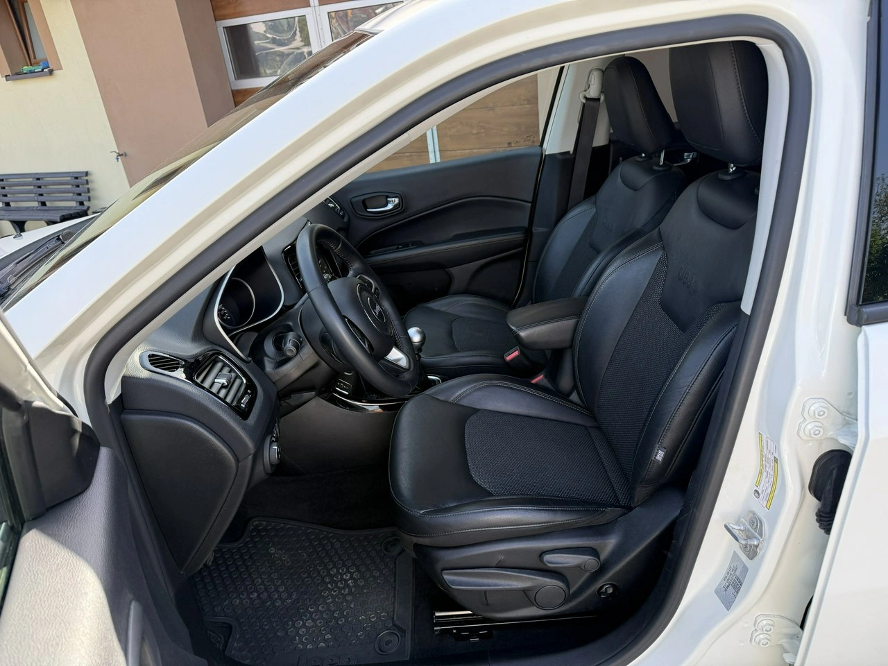 Jeep Compass - Zdjęcie 19