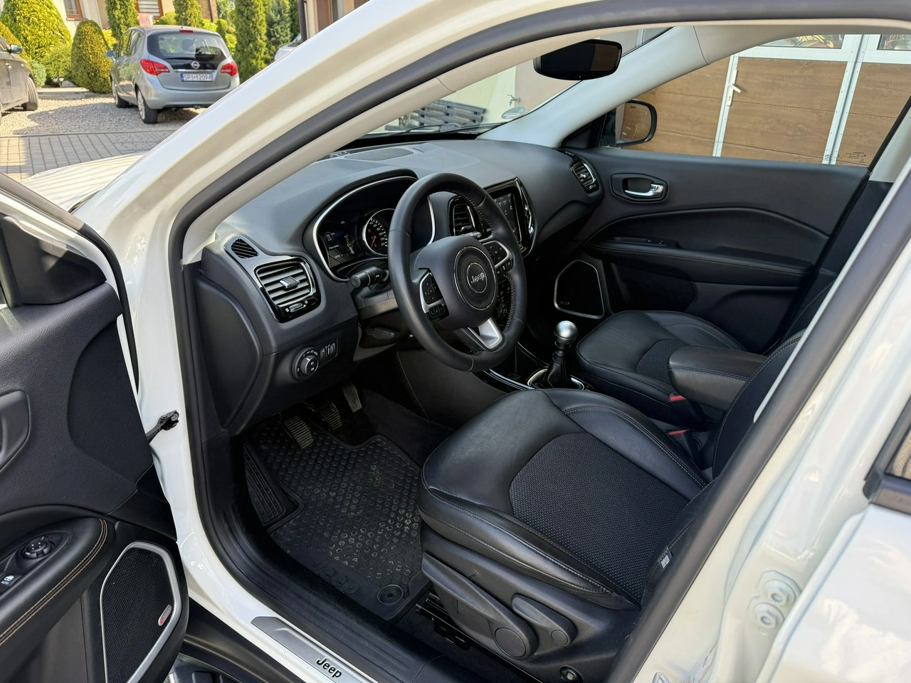 Jeep Compass - Zdjęcie 20