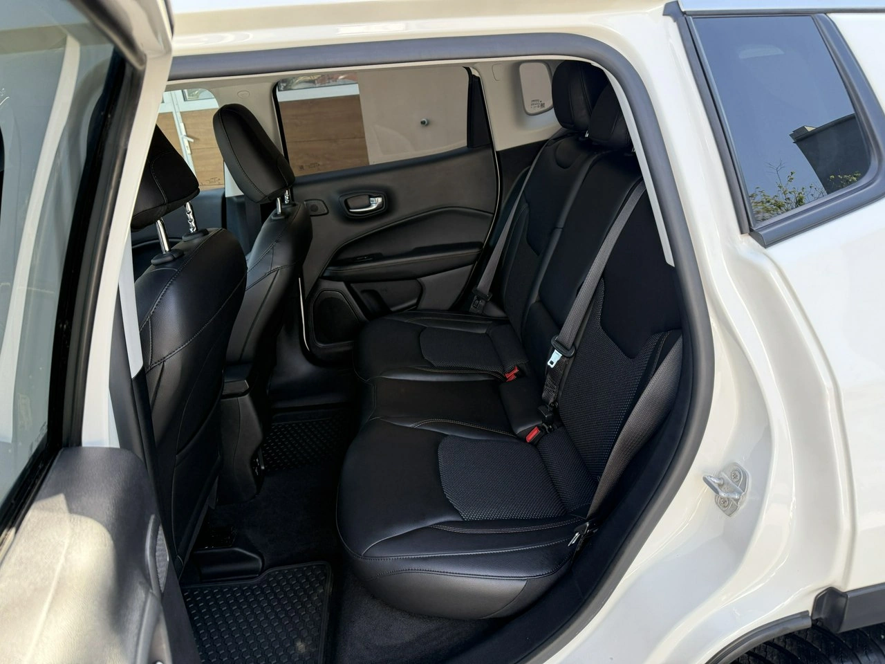 Jeep Compass - Zdjęcie 23