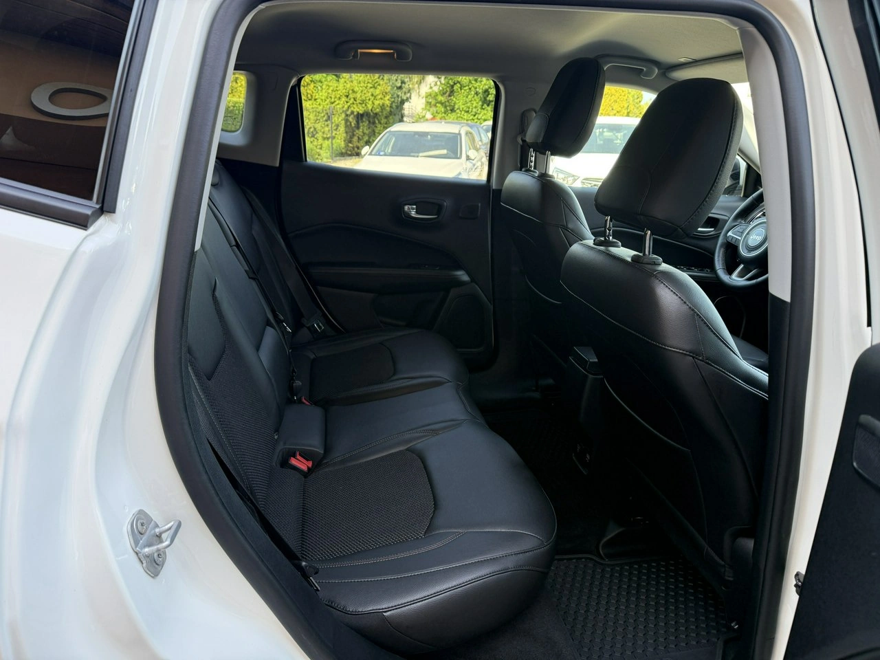 Jeep Compass - Zdjęcie 25