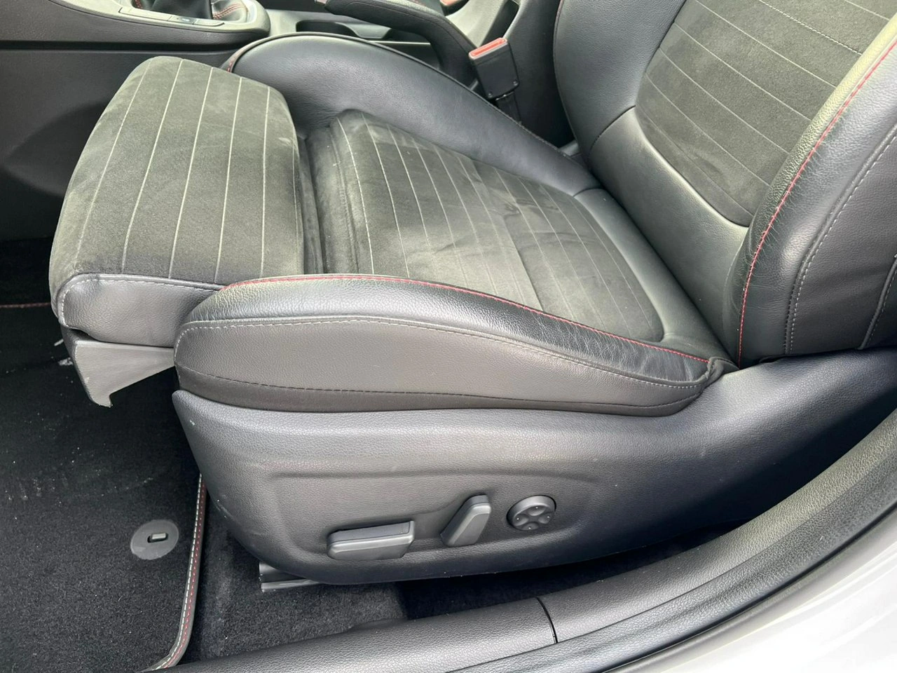 Hyundai i30N - Zdjęcie 10