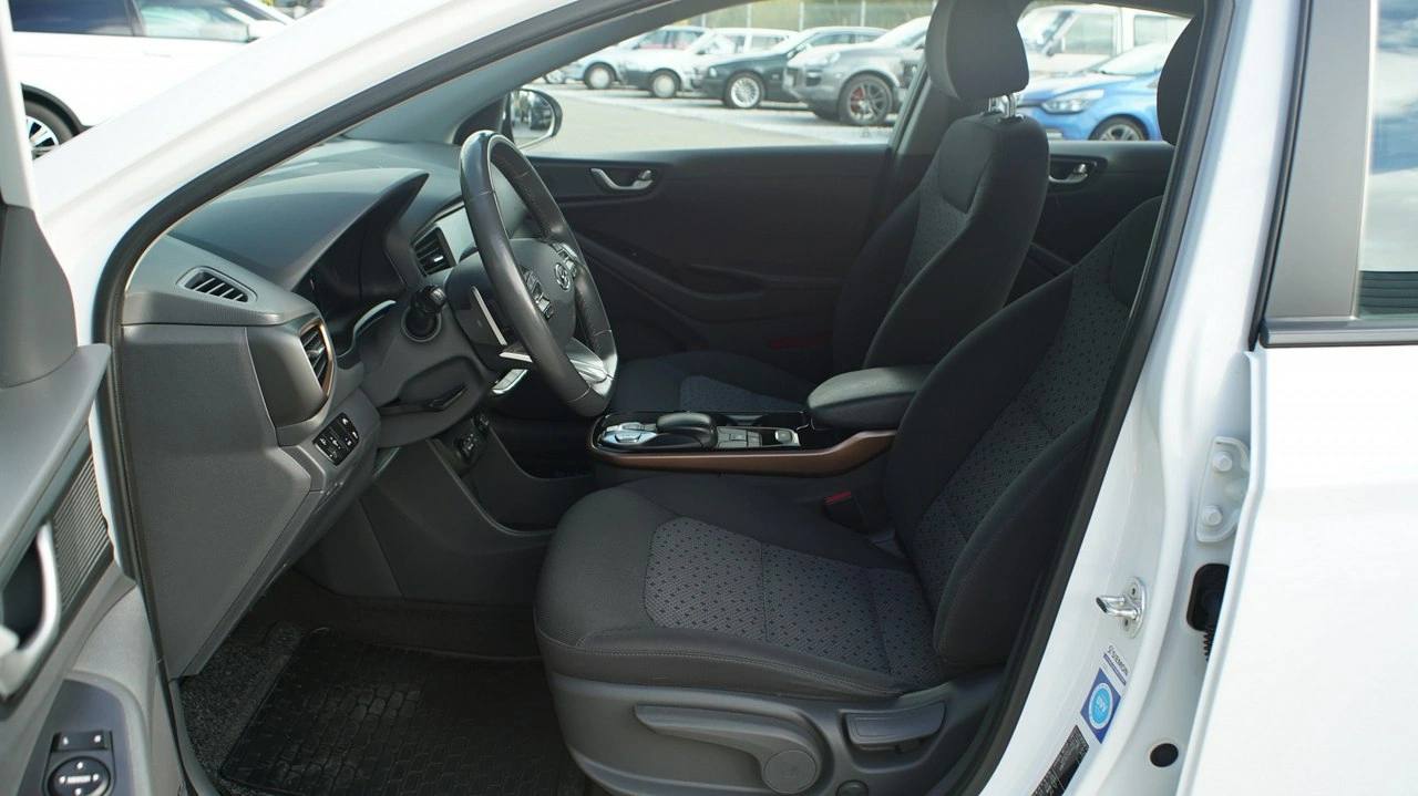 Hyundai IONIQ - Zdjęcie 7
