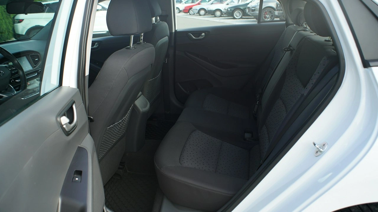 Hyundai IONIQ - Zdjęcie 8