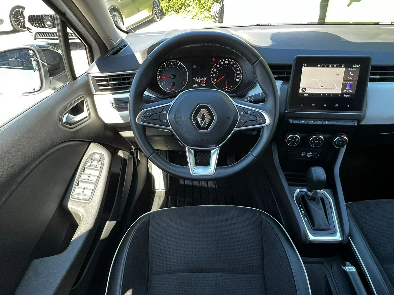 Renault Clio - Zdjęcie 9
