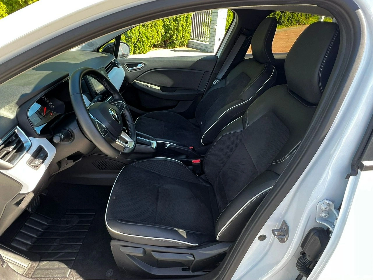 Renault Clio - Zdjęcie 13