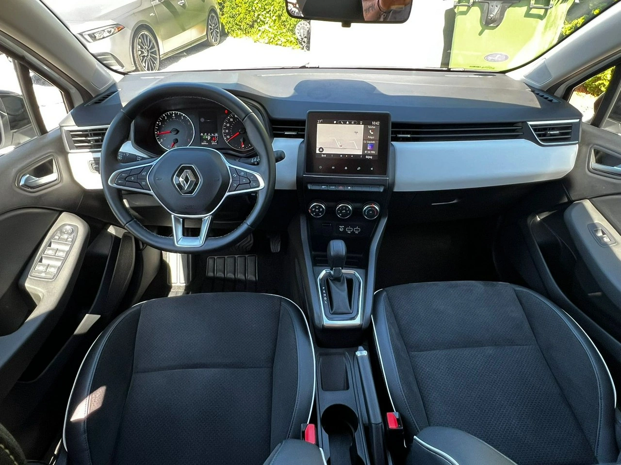 Renault Clio - Zdjęcie 8