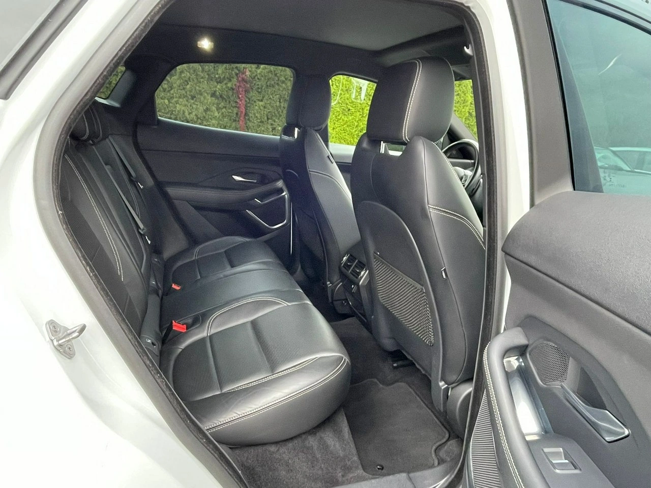 Jaguar E-Pace - Zdjęcie 20