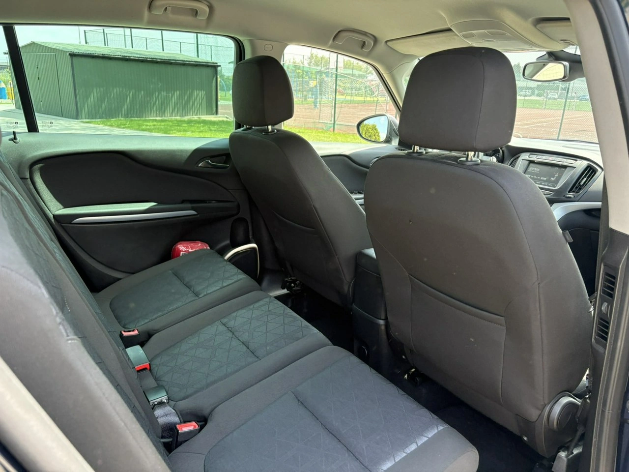 Opel Zafira - Zdjęcie 11