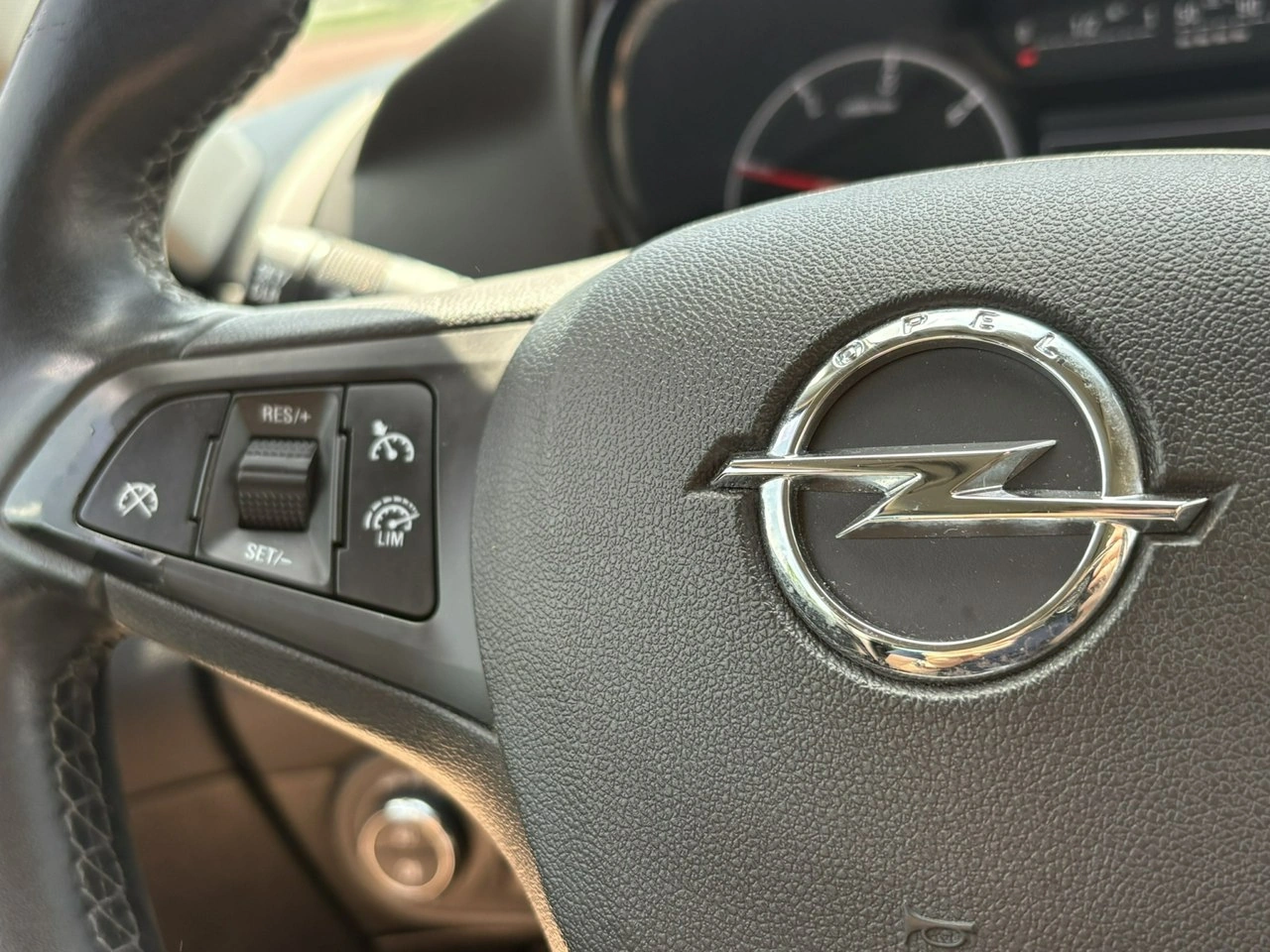 Opel Zafira - Zdjęcie 29