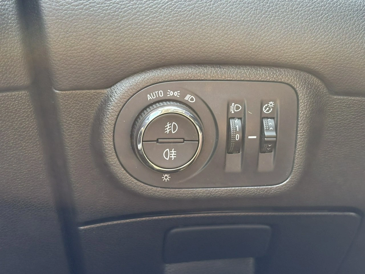 Opel Zafira - Zdjęcie 33