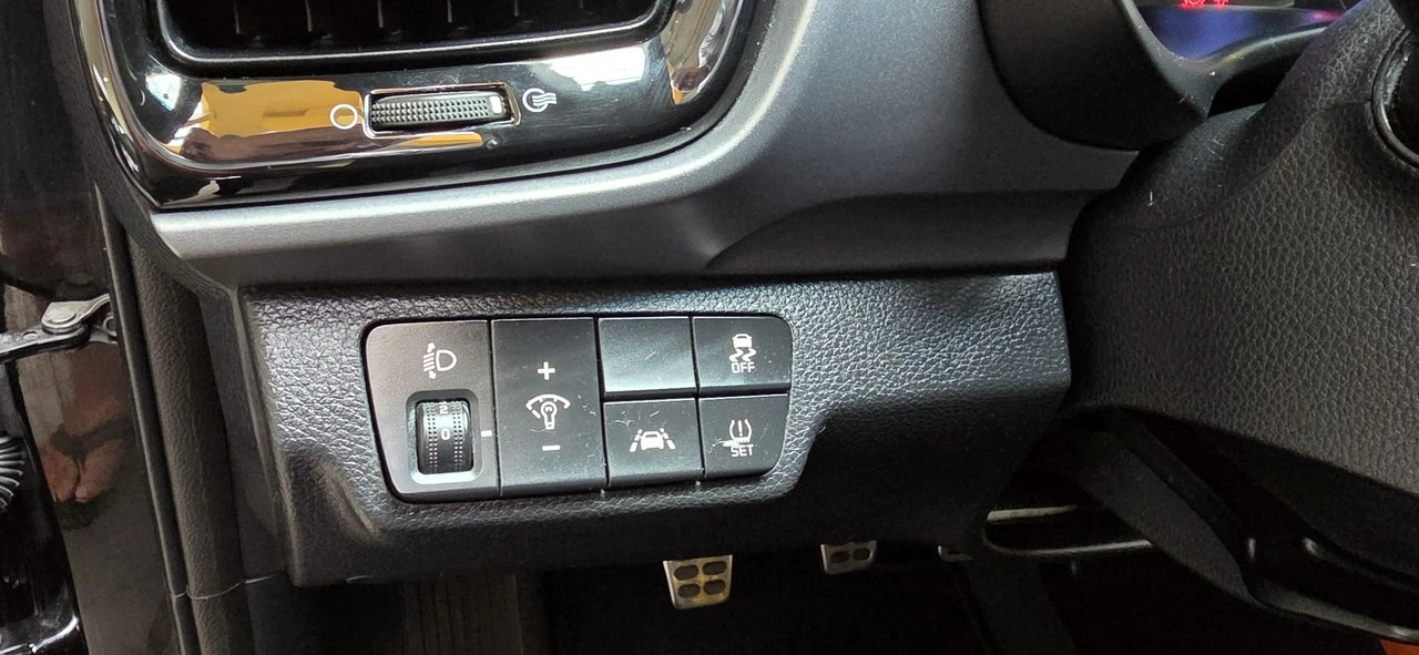 Kia Stonic - Zdjęcie 16