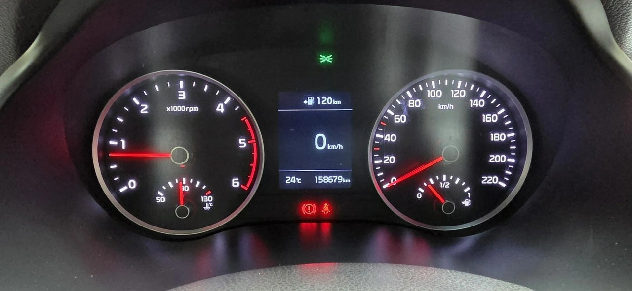 Kia Stonic - Zdjęcie 17