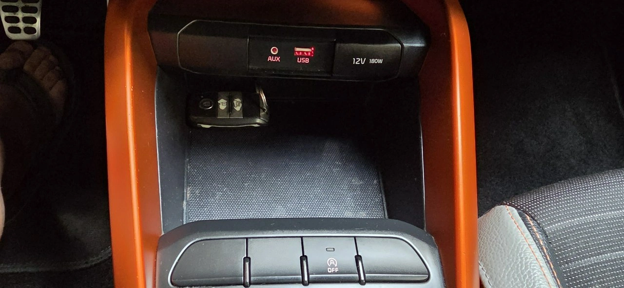 Kia Stonic - Zdjęcie 21