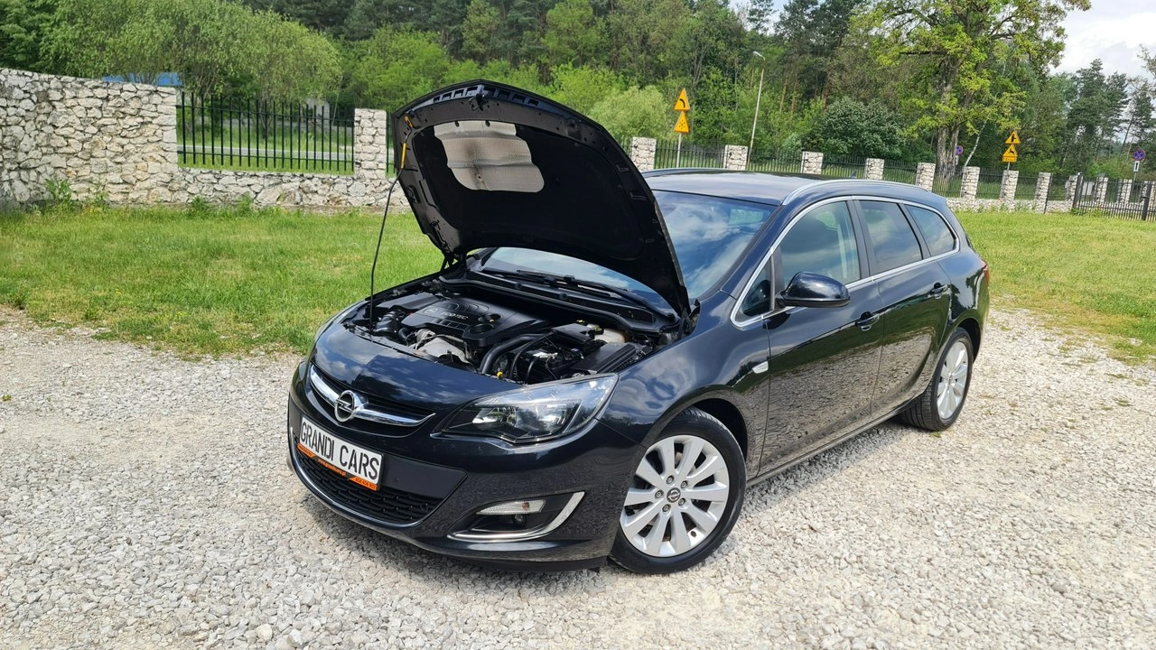 Opel Astra - Zdjęcie 28