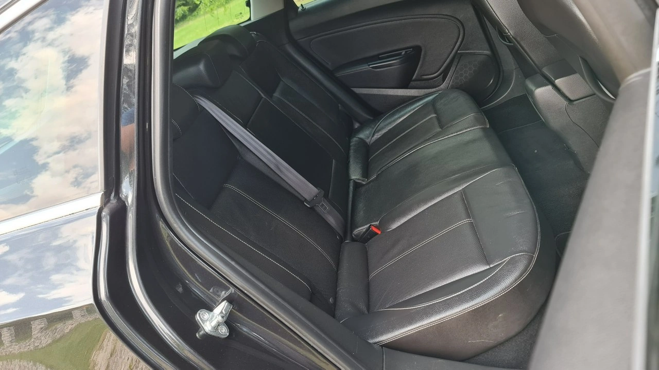 Opel Astra - Zdjęcie 8