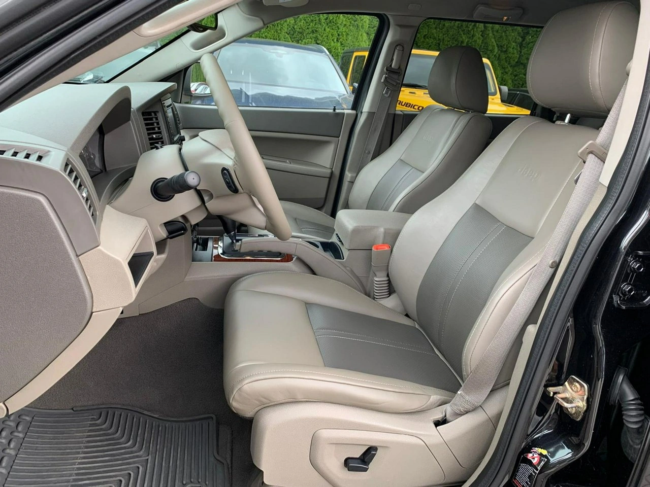 Jeep Grand Cherokee - Zdjęcie 9