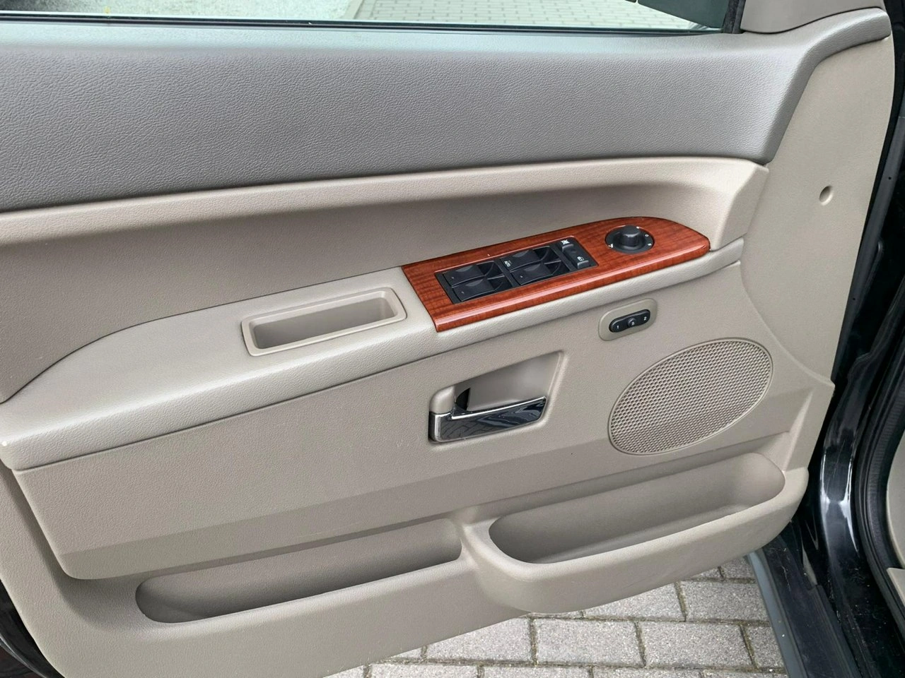 Jeep Grand Cherokee - Zdjęcie 21