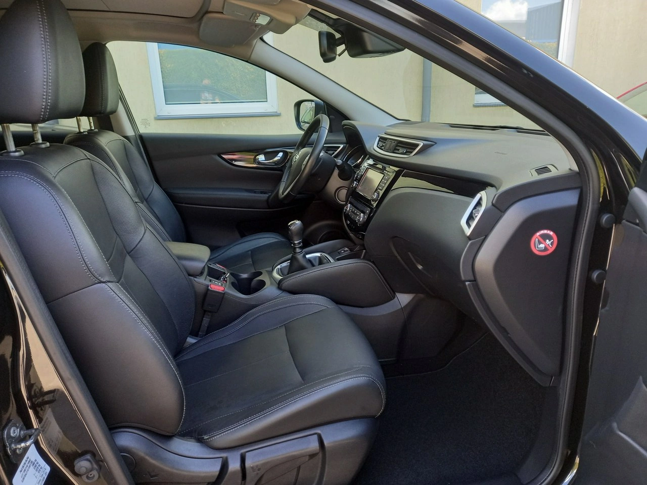 Nissan Qashqai - Zdjęcie 17