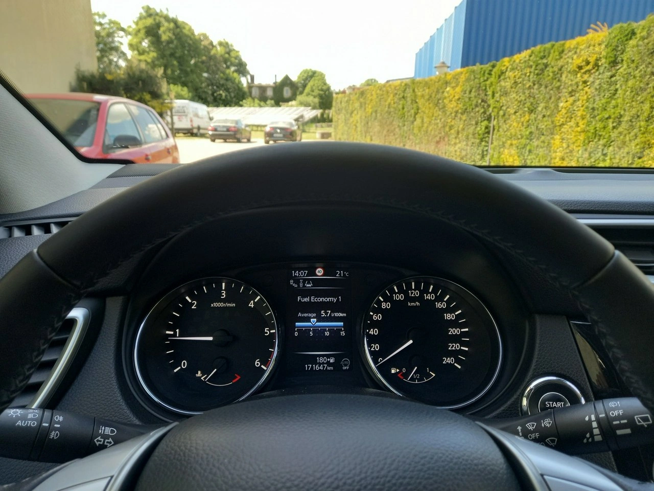 Nissan Qashqai - Zdjęcie 31