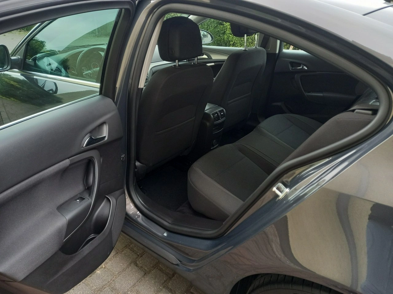 Opel Insignia - Zdjęcie 23