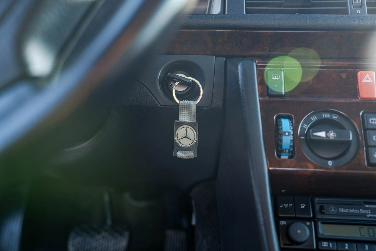 Mercedes E 320 - Zdjęcie 32