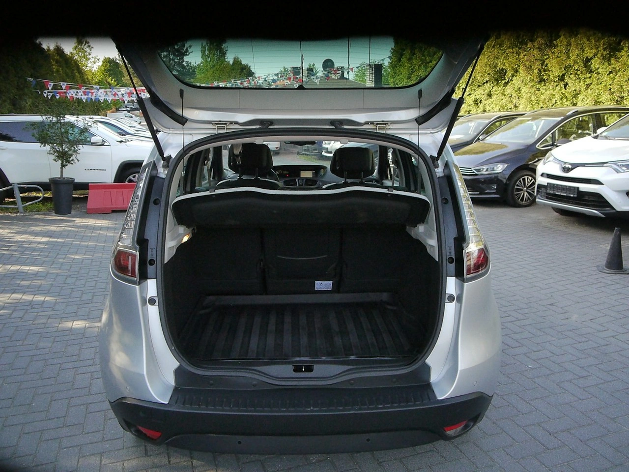 Renault Scenic - Zdjęcie 18