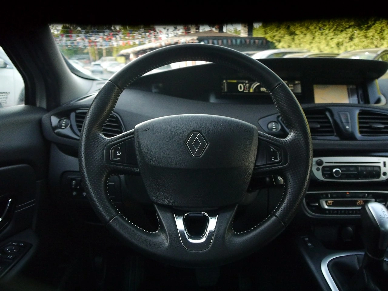 Renault Scenic - Zdjęcie 19