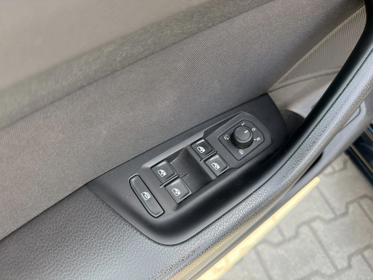 Volkswagen Passat - Zdjęcie 11