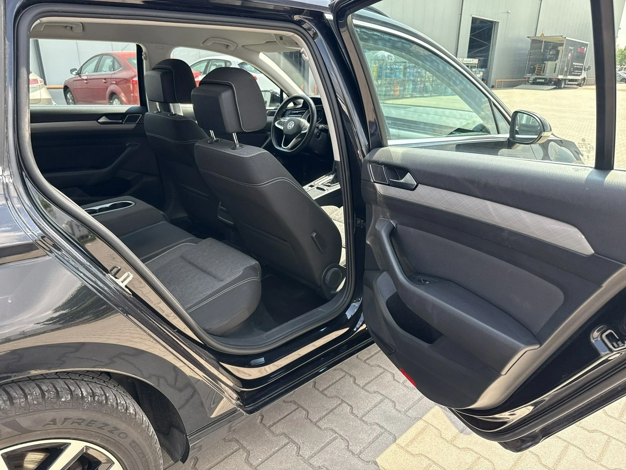 Volkswagen Passat - Zdjęcie 16