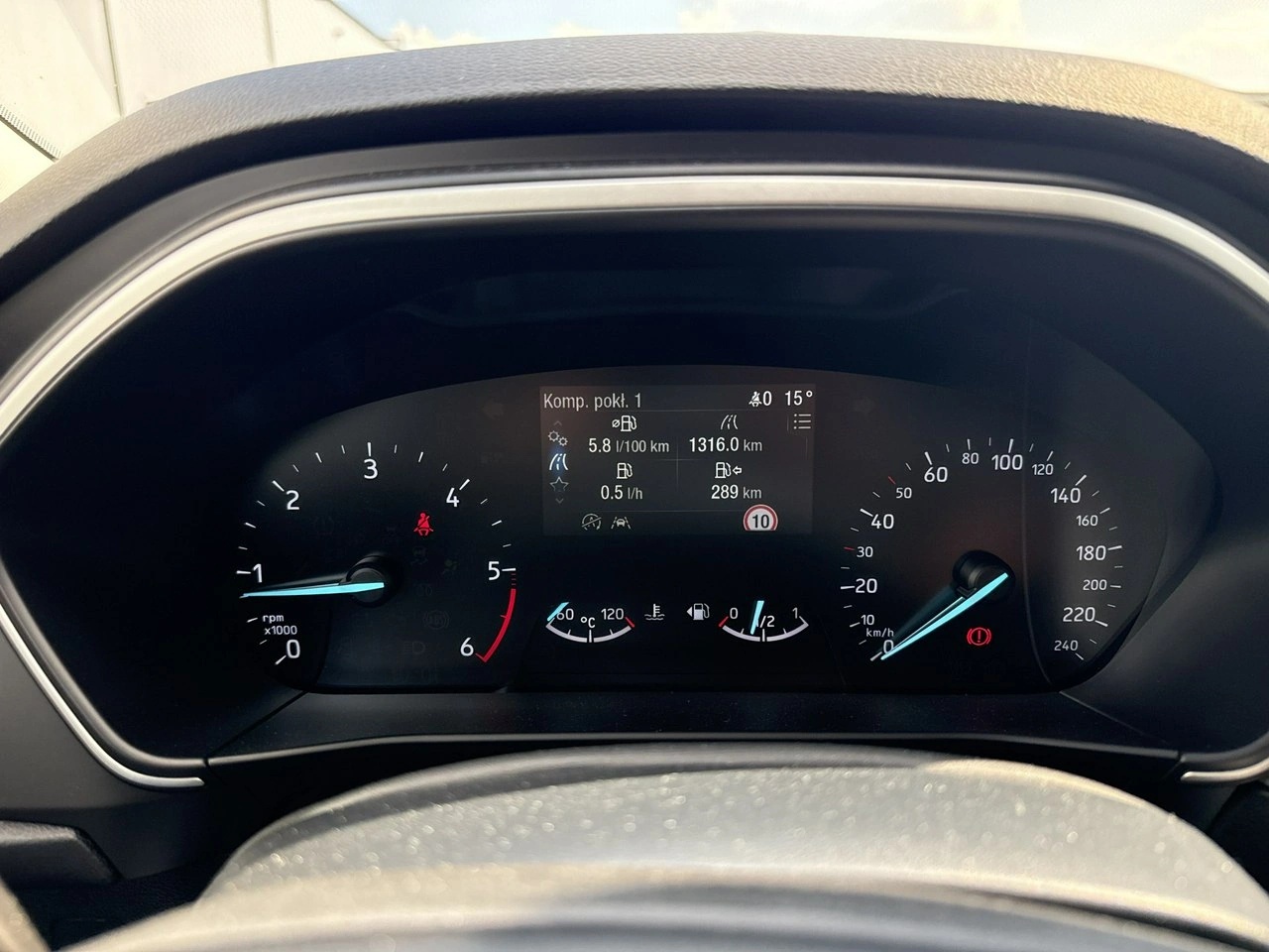 Ford Focus - Zdjęcie 25