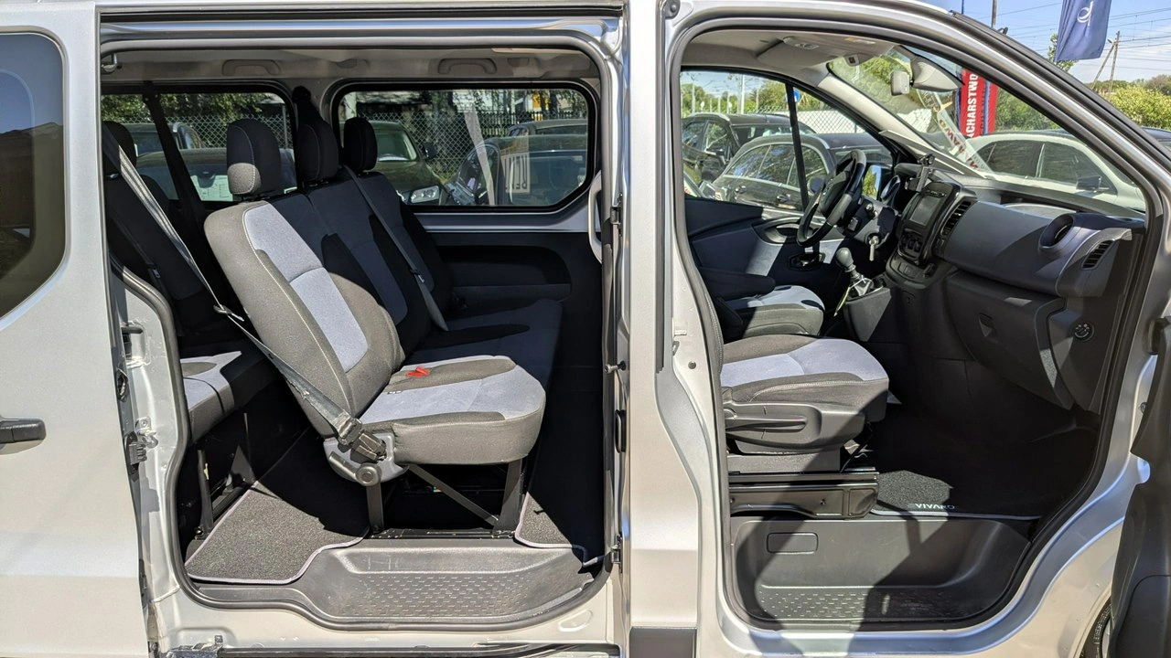 Opel Vivaro - Zdjęcie 29