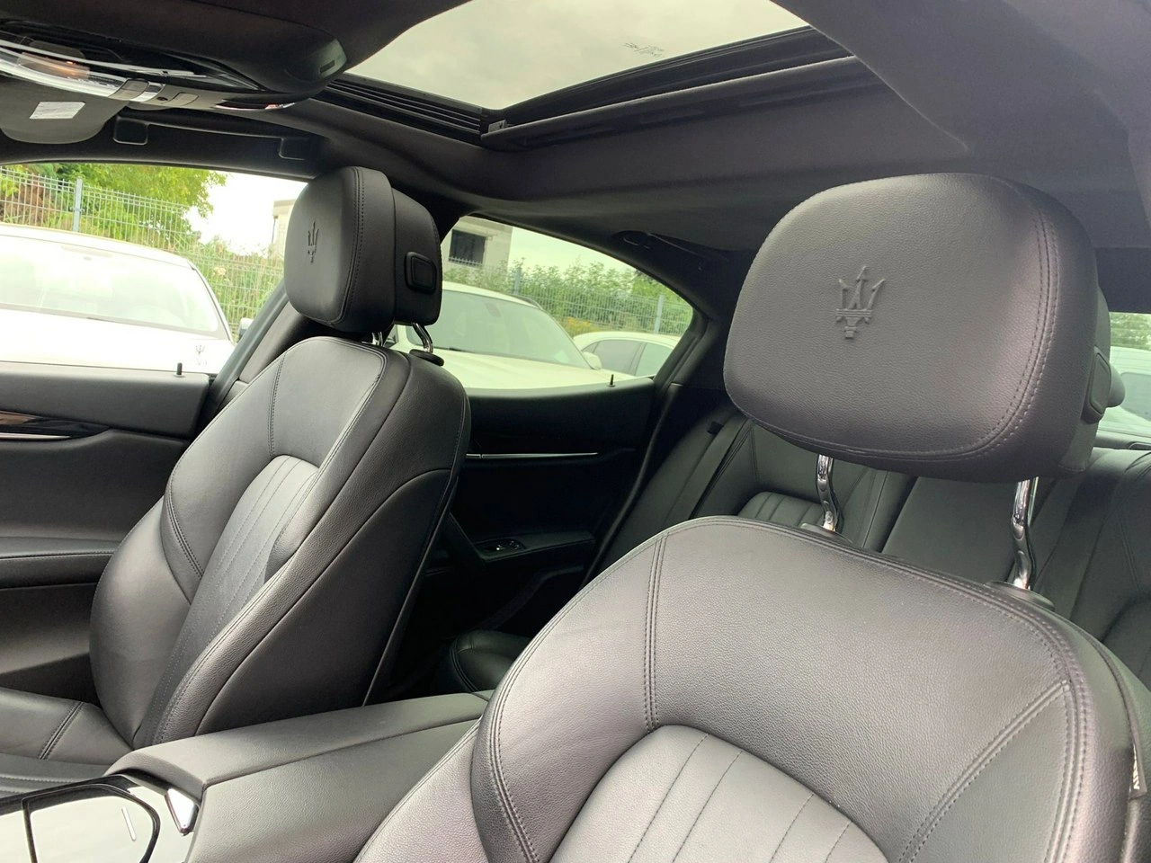 Maserati Ghibli - Zdjęcie 10